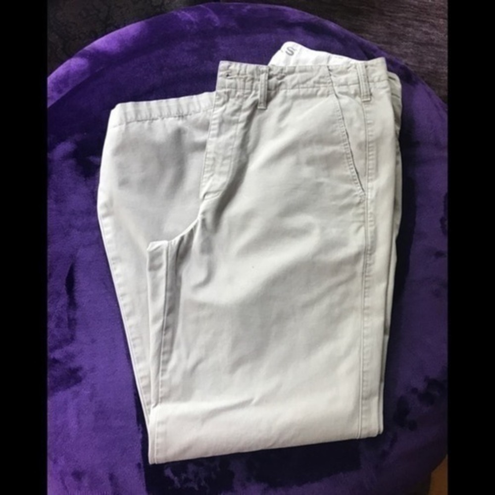 Dockers Flat Front Khakis- Size 32/30